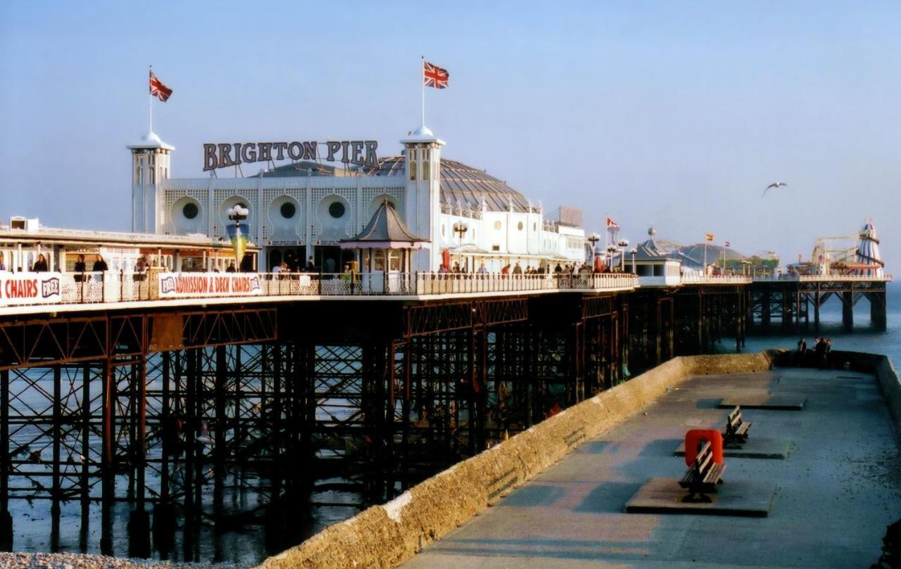 Amherst Brighton Exteriör bild